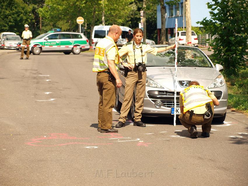 VU Koeln Duennwald Augusta Kowalskistr P03.JPG